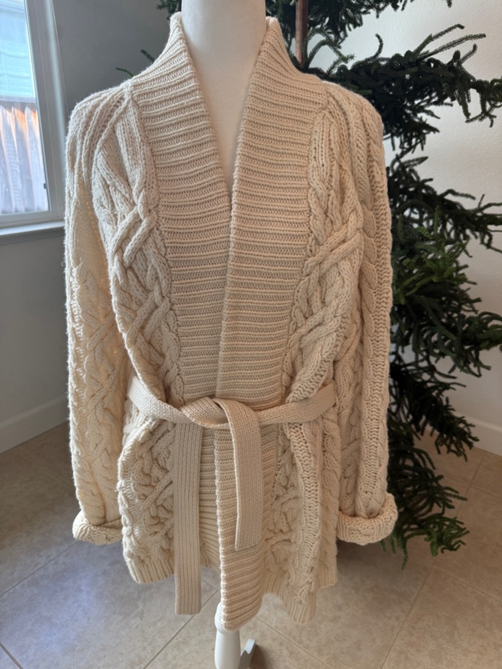 H&M Cream Cable Knit Belted Cardigan - Picture 2 of 5